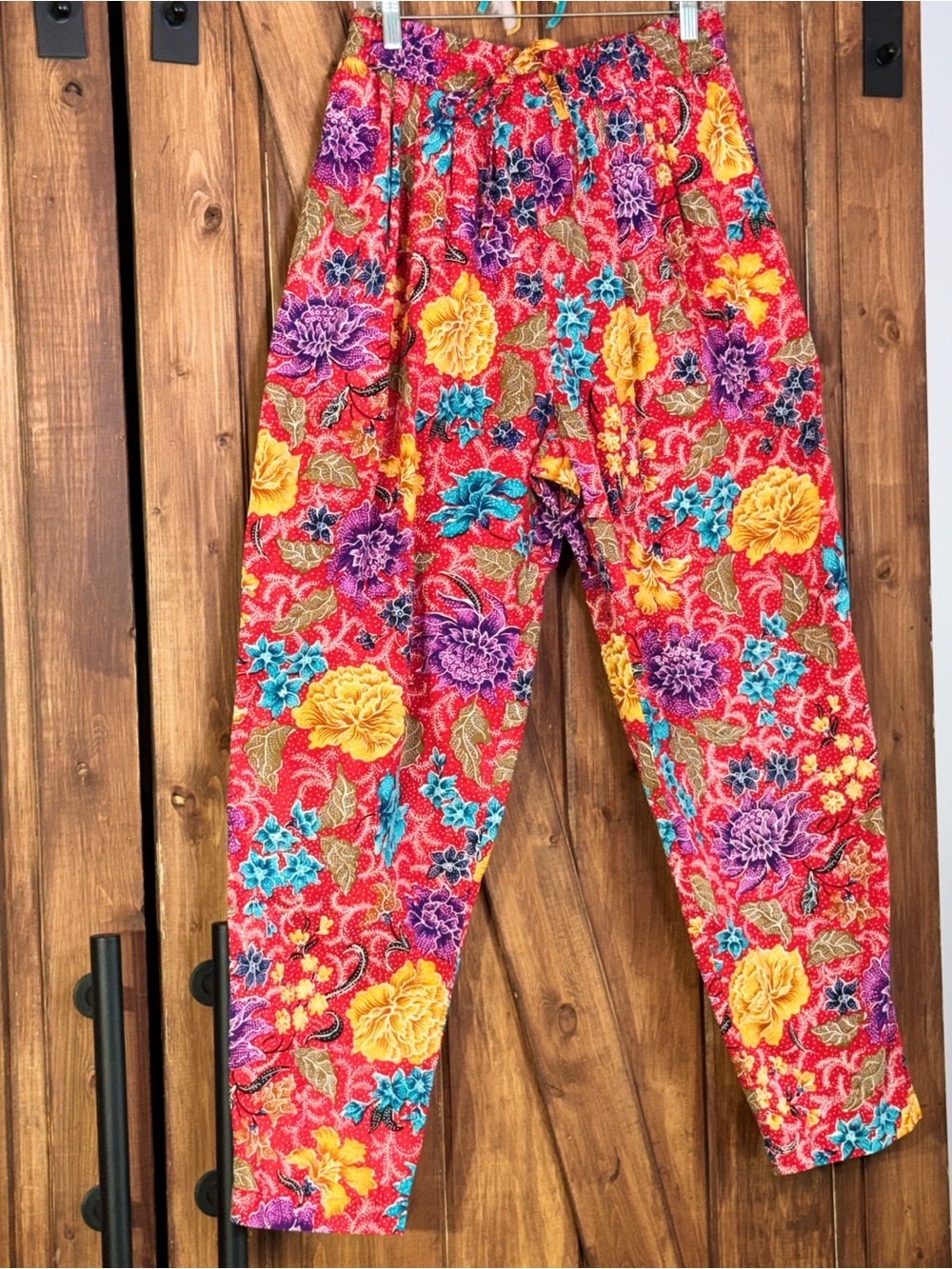 Vintage 1980s Liz Sport high-rise floral pants.